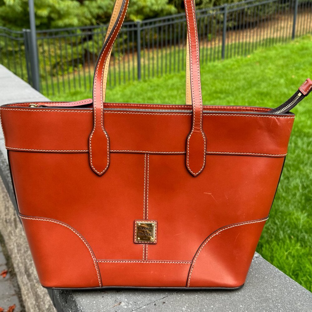 Dooney & Bourke handbag